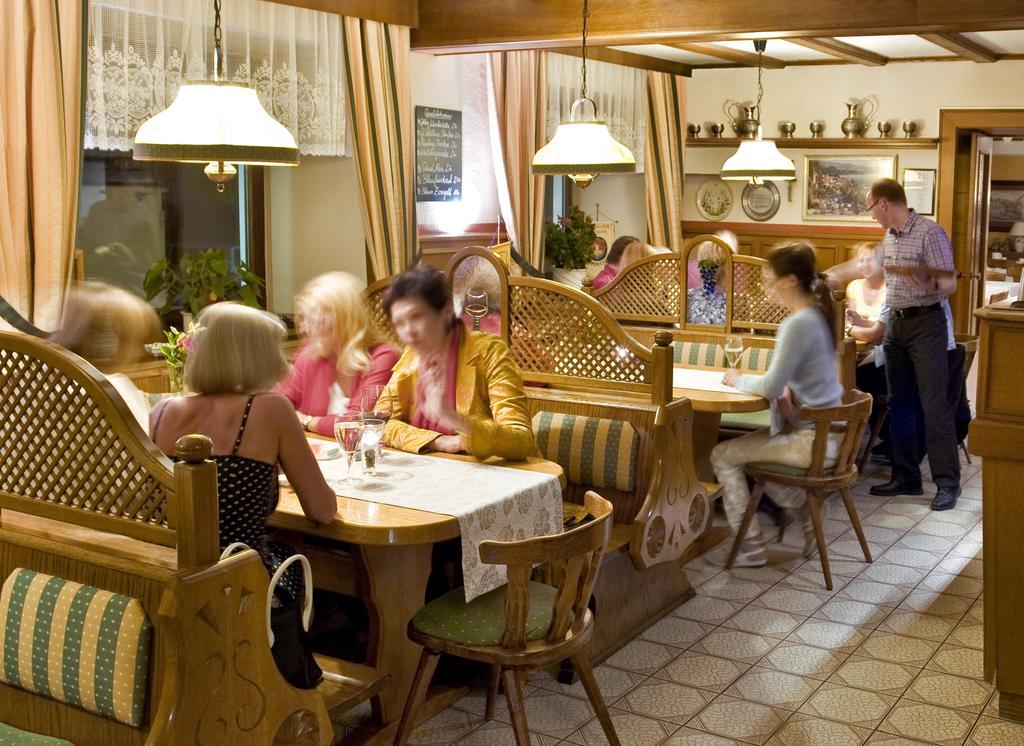 Landgasthof Zur Schoenen Wienerin Marbach an der Donau Exterior photo